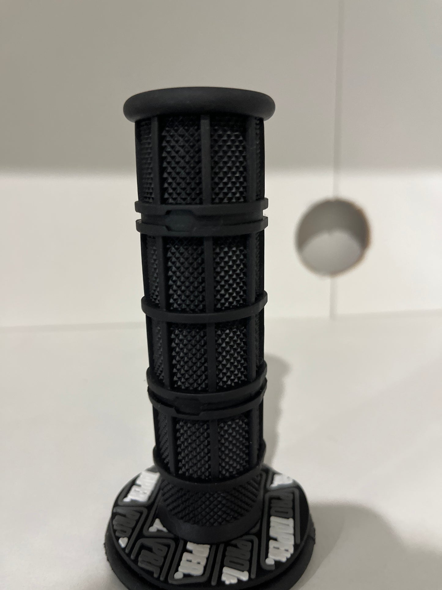 Pro taper waffle grips